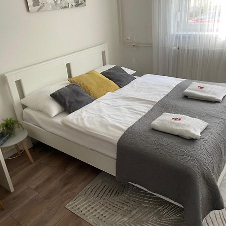 Magnolia Apartman Győr Esterno foto